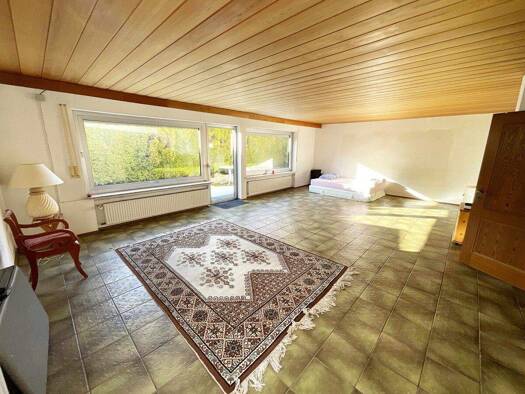 Mehrfamilienhaus zum Kauf provisionsfrei 559.000 € 7 Zimmer 215 m² 475 m² Grundstück Villingen Villingen-Schwenningen 78050