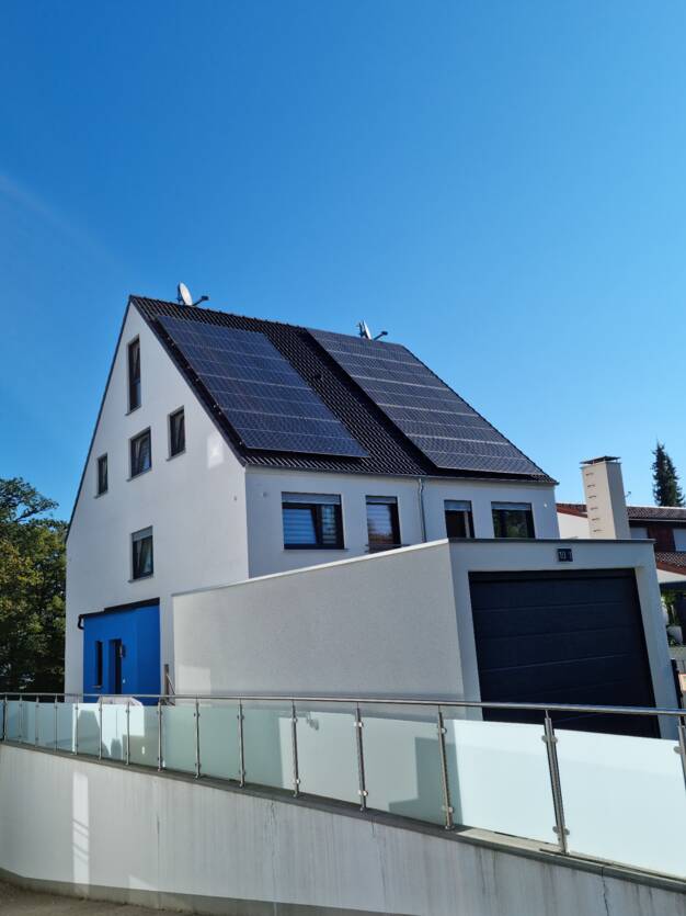 Doppelhaushälfte zum Kauf 849.000 € 6 Zimmer 131 m² 351 m² Grundstück Gerlingen 70839