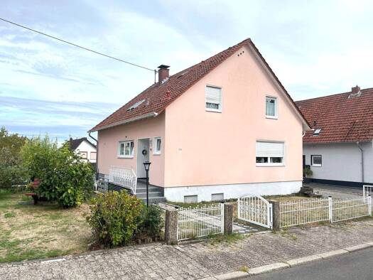 Einfamilienhaus zum Kauf provisionsfrei 289.000 € 6 Zimmer 200 m² 456 m² Grundstück frei ab 01.10.2026 Furpach Neunkirchen 66539