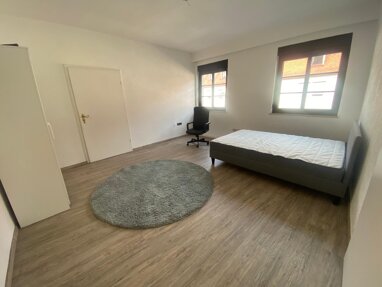 Wohnung zur Miete 500 € 4 Zimmer 103 m² 2. Geschoss Textorstraße 15 Innenstadt Würzburg 97070