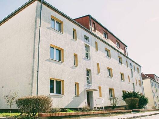 Wohnung zur Miete 560 € 3 Zimmer 56,5 m² 2. Geschoss frei ab 01.02.2026 Rosa-Luxemburg-Straße 14 Prenzlau 17291