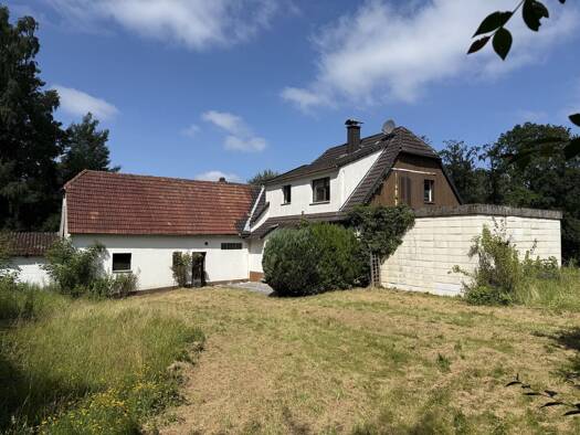 Einfamilienhaus zum Kauf 165.000 € 6 Zimmer 150 m² 3.220 m² Grundstück Neuenheerse Bad Driburg 33014
