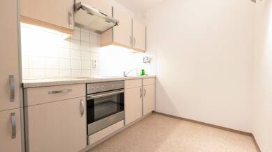 Wohnung zur Miete 395 € 1 Zimmer 40 m² EG Industriegebiet Bayreuth 95448
