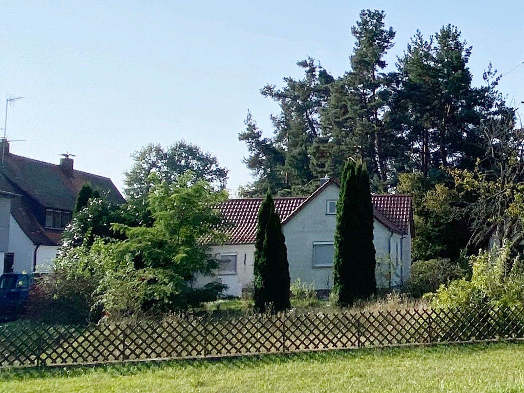 Haus zum Kauf 449.000 € 3 Zimmer 87,3 m²<br/>Wohnfläche 3.667 m²<br/>Grundstück ab sofort<br/>Verfügbarkeit Ezelsdorf Burgthann 90559