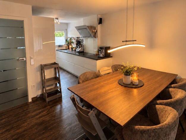 Reihenmittelhaus zum Kauf provisionsfrei 589.000 € 5,5 Zimmer 111 m² 192 m² Grundstück Altdorf 71155