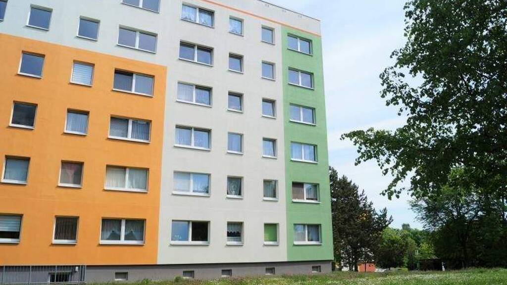 Wohnung zur Miete 620 € 3 Zimmer 54,1 m² 5. Geschoss Julius-Fucik-Straße 12 Pößneck,Stadt Pößneck 07381