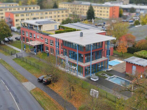 Mehrfamilienhaus zum Kauf 2.590.000 € 28 Zimmer 1.264,3 m² 3.240 m² Grundstück Hennigsdorf 16761