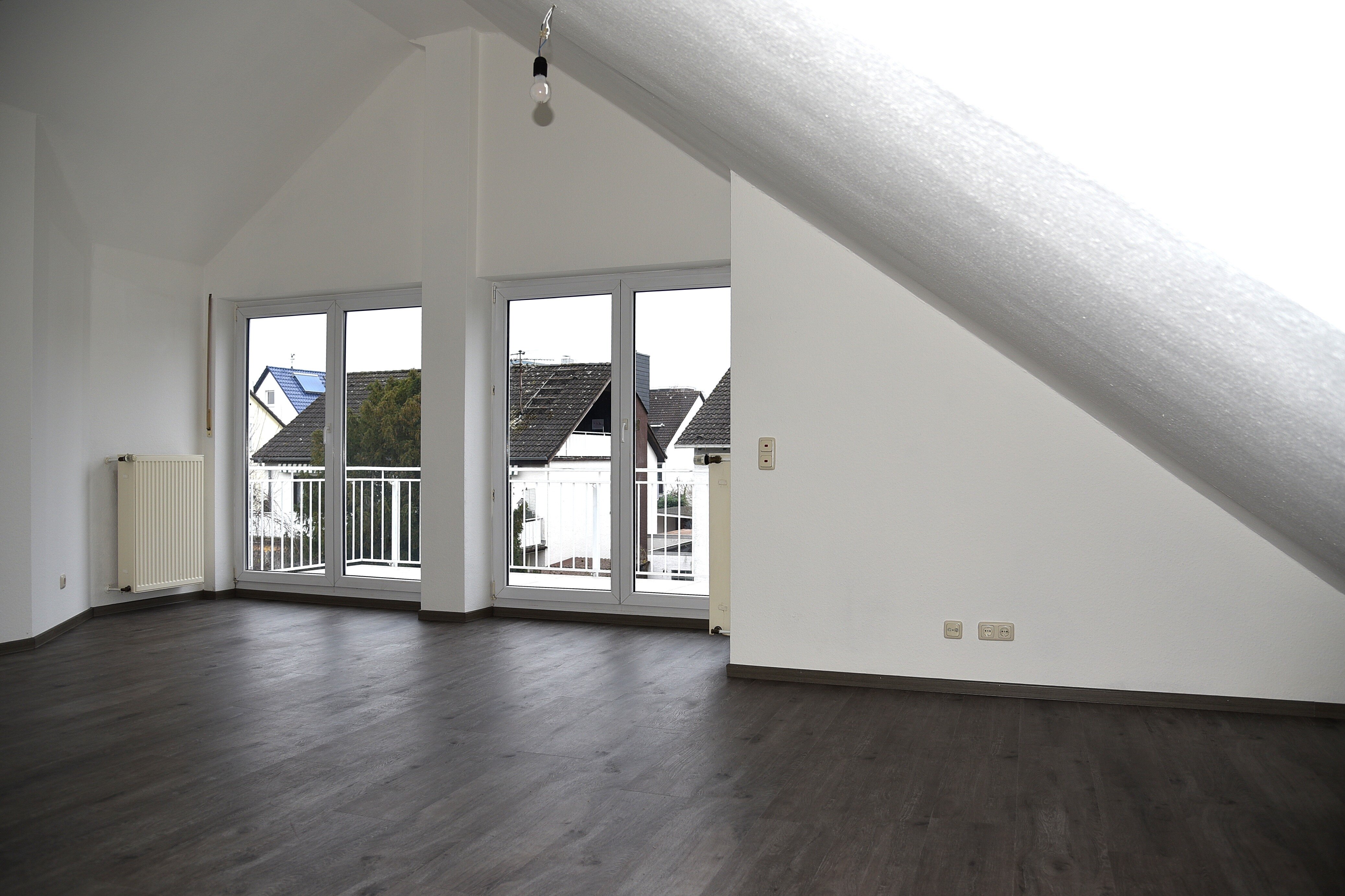 Wohnung zur Miete 560 € 1,5 Zimmer 40 m²<br/>Wohnfläche 2.<br/>Geschoss ab sofort<br/>Verfügbarkeit Dreieichenhain Dreieich 63303