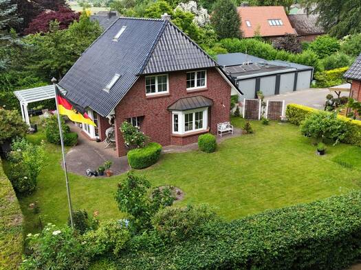 Einfamilienhaus zum Kauf 659.000 € 4 Zimmer 141,3 m² 666 m² Grundstück Emsen Rosengarten 21224