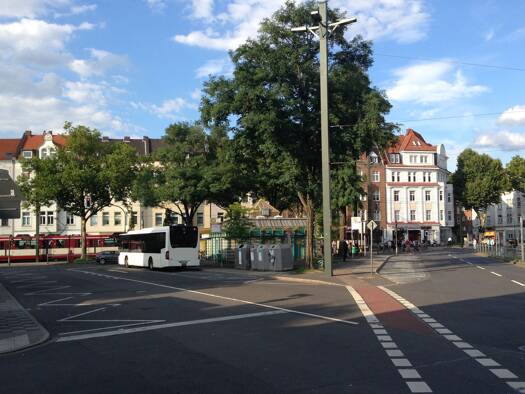 Wohnung zur Miete 2.000 € 3 Zimmer 100 m² Geschoss 1/5 frei ab 01.08.2026 Oberkassel Düsseldorf 40545