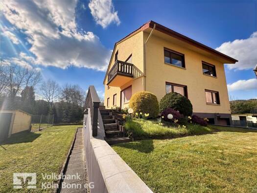 Mehrfamilienhaus zum Kauf 390.000 € 8 Zimmer 190 m² 1.734 m² Grundstück Bach Eitorf 53783