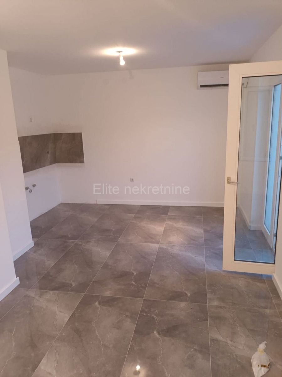 Wohnung zum Kauf 112.000 € 1 Zimmer 29 m²<br/>Wohnfläche 3.<br/>Geschoss Crikvenica center