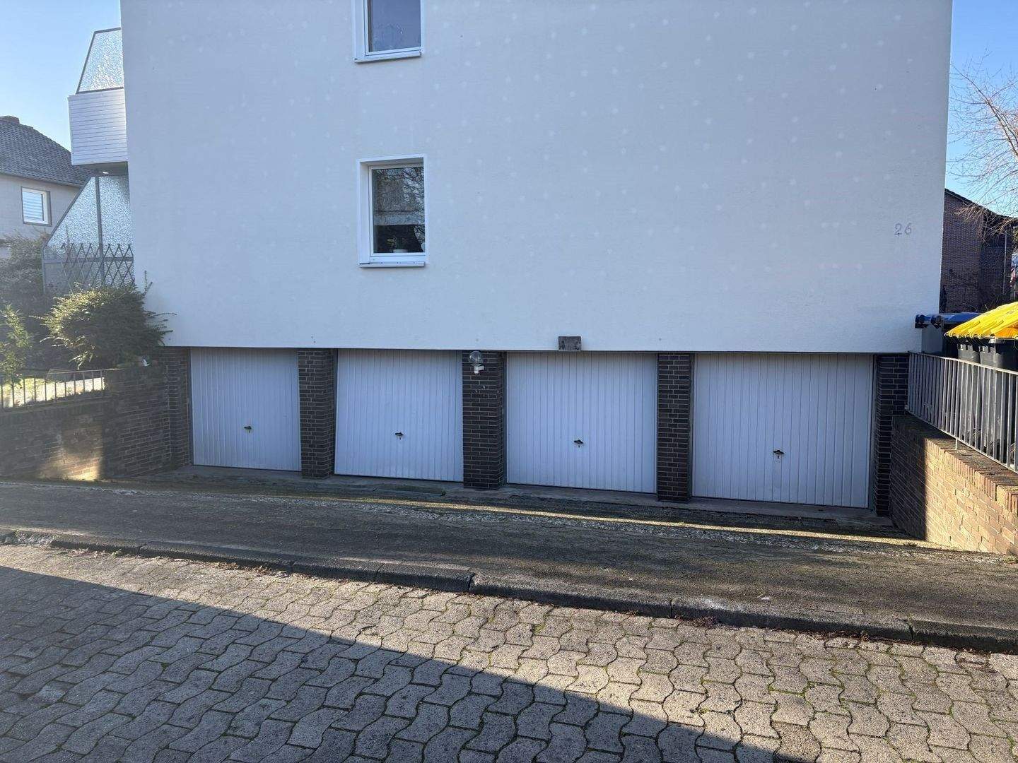 Immobilie in Sehnde - Sehnde OT Ilten: Top gepflegtes und bereits modernisiertes Mehrfamilienhaus - Bild 2