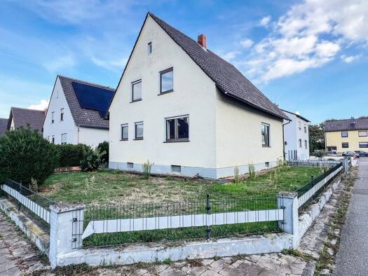 Einfamilienhaus zum Kauf 295.000 € 6 Zimmer 156 m² 491 m² Grundstück frei ab sofort Königsberger Straße 6 Lambsheim 67245