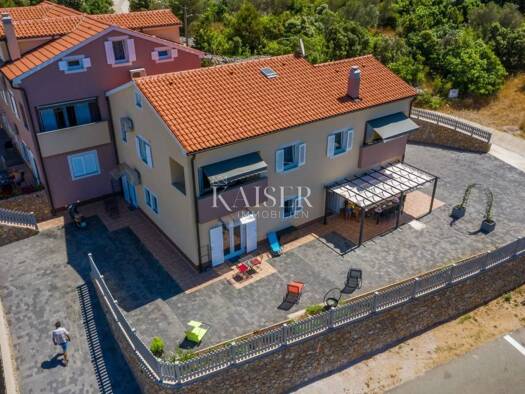 Haus zum Kauf 2.390.000 € 20 Zimmer 500 m² Miholascica, Cres Cres