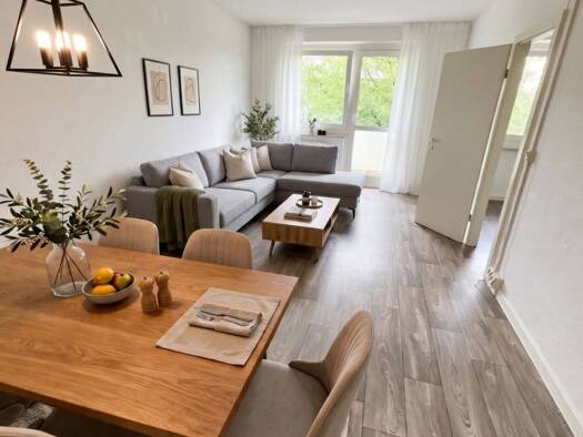 Wohnung zur Miete 375 € 3 Zimmer 68,6 m² 3. Geschoss frei ab 01.10.2026 Lindenstraße (Alten) 131 Alten Dessau-Roßlau 06847