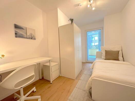 Wohnung zur Miete 450 € 7 Zimmer 12 m² 5. Geschoss frei ab sofort Otto-Hahn-Platz 7 Emmertsgrund Heidelberg 69126