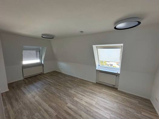 Wohnung zur Miete 750 € 2 Zimmer 50,7 m² 4 Geschosse frei ab sofort Süßen 73079