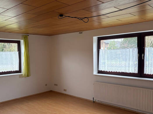 Wohnung zur Miete 320 € 2 Zimmer 70 m² Geschoss -1/2 frei ab sofort Nörten-Hardenberg 37176