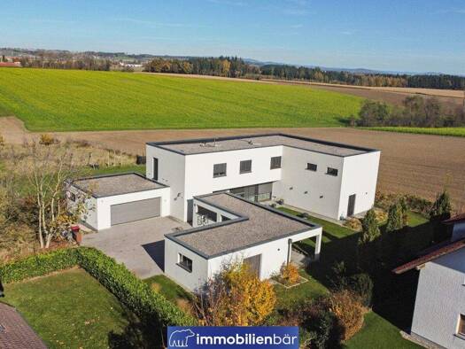 Einfamilienhaus zum Kauf 8 Zimmer 255 m² 3.453 m² Grundstück Grabenhof Wels 4600