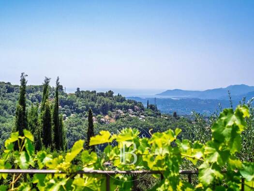 Haus zum Kauf 1.085.000 € 135 m² 2.788 m² Grundstück Châteauneuf-Grasse 06740