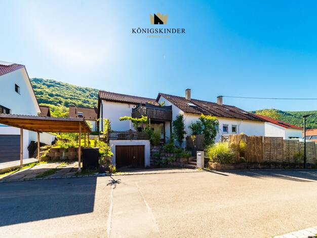 Mehrfamilienhaus zum Kauf 539.000 € 10 Zimmer 228 m² 596 m² Grundstück Glems Metzingen 72555