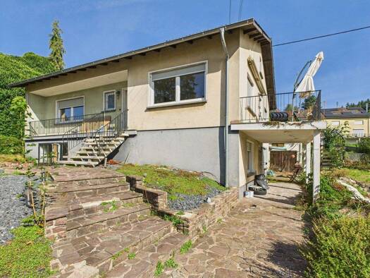 Einfamilienhaus zum Kauf 280.000 € 8 Zimmer 180 m² 1.294 m² Grundstück Im Brühl 1 Tünsdorf 66693