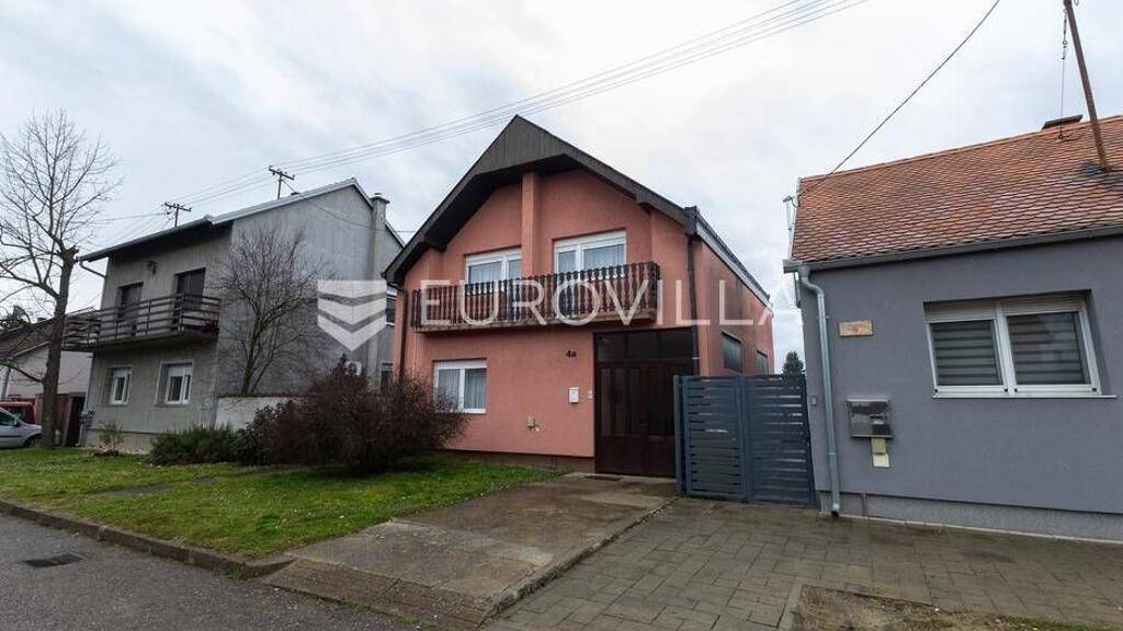 Haus zum Kauf 230.000 € 4 Zimmer 200 m² Mikrorajon Slavonski Brod
