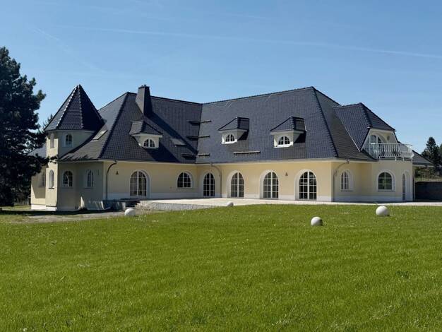 Villa zum Kauf 775.000 € 10 Zimmer 770 m² 7.550 m² Grundstück Molmerswende Mansfeld 06343