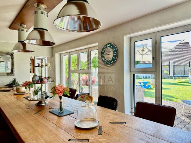 Villa zum Kauf 1.300.000 € 7 Zimmer 308,8 m² 1.057 m² Grundstück Elchingen Neresheim / Elchingen 73450