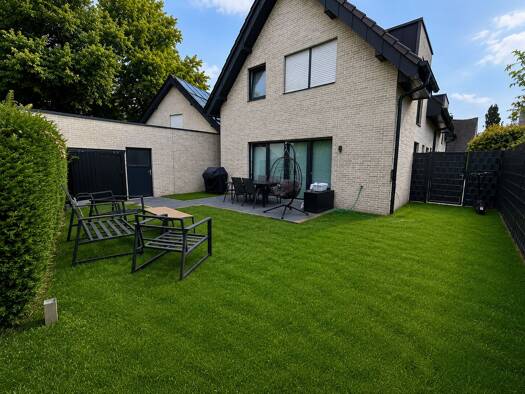 Doppelhaushälfte zur Miete 1.350 € 3 Zimmer 102 m² 170 m² Grundstück frei ab 01.10.2026 Dingden Hamminkeln / Dingden 46499