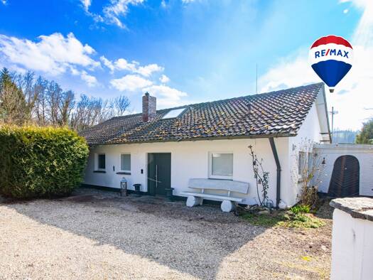 Einfamilienhaus zum Kauf 489.000 € 4 Zimmer 137 m² 1.213 m² Grundstück Degernau Wutöschingen 79793