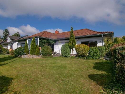 Haus zum Kauf 420.000 € 5,5 Zimmer 163 m² 788 m² Grundstück frei ab sofort Altshausen 88361