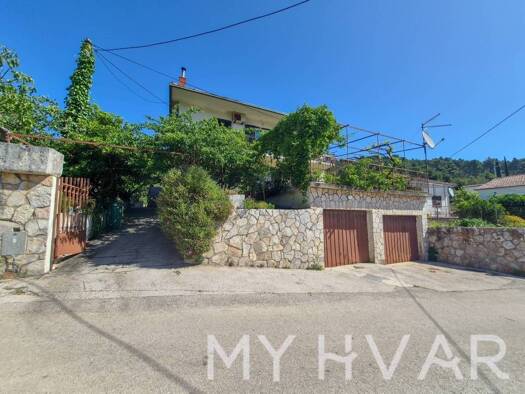 Haus zum Kauf 480.000 € 16 Zimmer 240 m² Jelsa