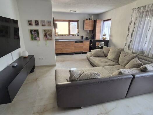 Wohnung zur Miete 1.100 € 1 Zimmer 90 m² 1. Geschoss frei ab sofort Zeutern Ubstadt-Weiher 76698