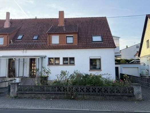 Doppelhaushälfte zum Kauf 155.000 € 4 Zimmer 125 m² 420 m² Grundstück Innenstadt Neunkirchen 66538