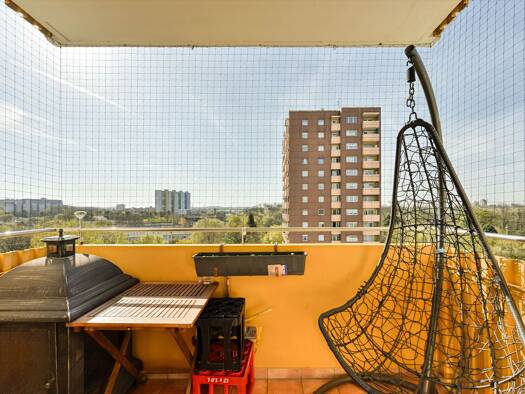Wohnung zum Kauf 270.000 € 3 Zimmer 70 m² 8. Geschoss frei ab sofort Welsweg 1 Mönchfeld Stuttgart 70378