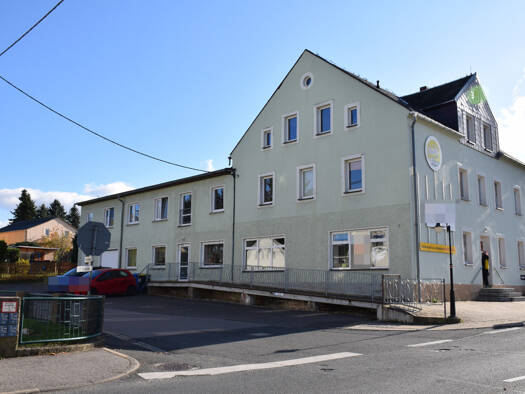 Bürofläche zur Miete 783 € 7 Zimmer Kirchweg 1 Lichtenberg Lichtenberg/Erzgeb. 09638