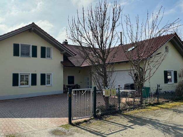 Einfamilienhaus zum Kauf 579.000 € 11 Zimmer 290 m² 1.424 m² Grundstück Galgweis Osterhofen 94486