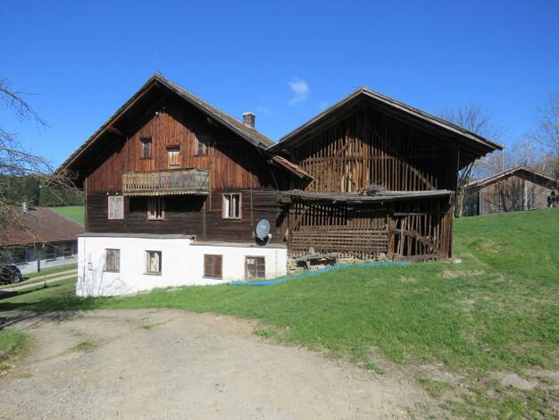 Bauernhaus zum Kauf 198.000 € 170 m² 2.700 m² Grundstück frei ab sofort Engelsdorf Rattenberg 94371