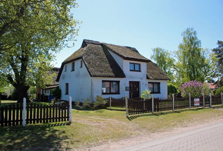 Einfamilienhaus zum Kauf 998.000 € 9 Zimmer 221 m² 2.674 m² Grundstück Born a. Darß 18375