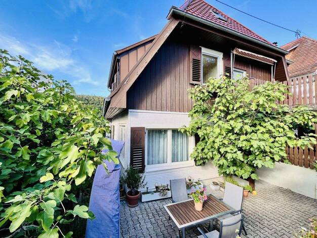 Mehrfamilienhaus zum Kauf provisionsfrei 399.900 € 6 Zimmer 146 m² 1.550 m² Grundstück frei ab 01.05.2026 Neuenbürg 75305