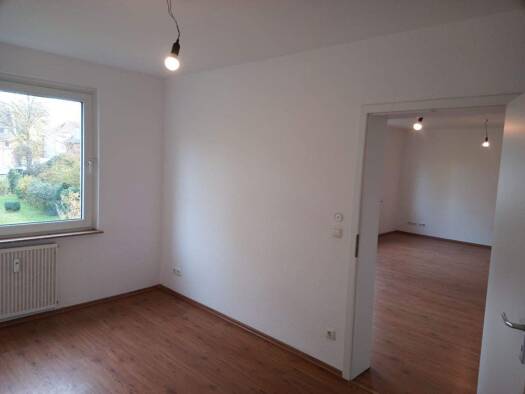 Wohnung zur Miete 469 € 2 Zimmer 62,2 m² 1. Geschoss frei ab 16.01.2026 Karl-Jarres-Str. 176 Dellviertel Duisburg 47053
