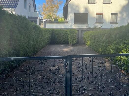 Einfamilienhaus zum Kauf provisionsfrei 500.000 € 8 Zimmer 240 m² 641 m² Grundstück Hochschulviertel Hagen 58093