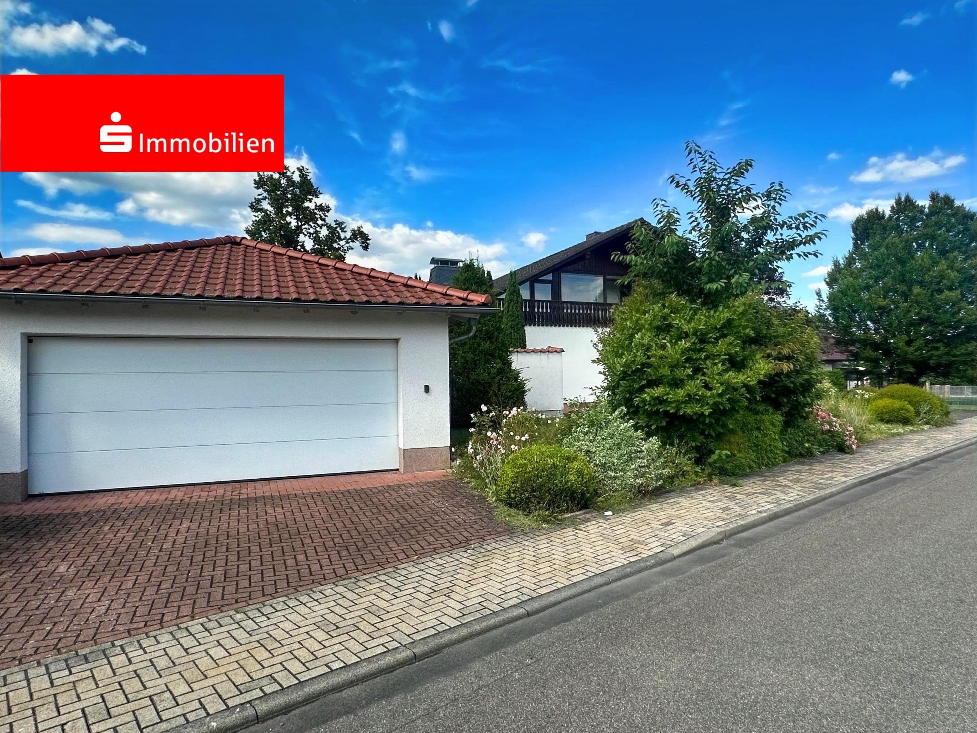 Villa zum Kauf 487.000 € 7 Zimmer 261 m²<br/>Wohnfläche 1.356 m²<br/>Grundstück Stadtallendorf Stadtallendorf 35260