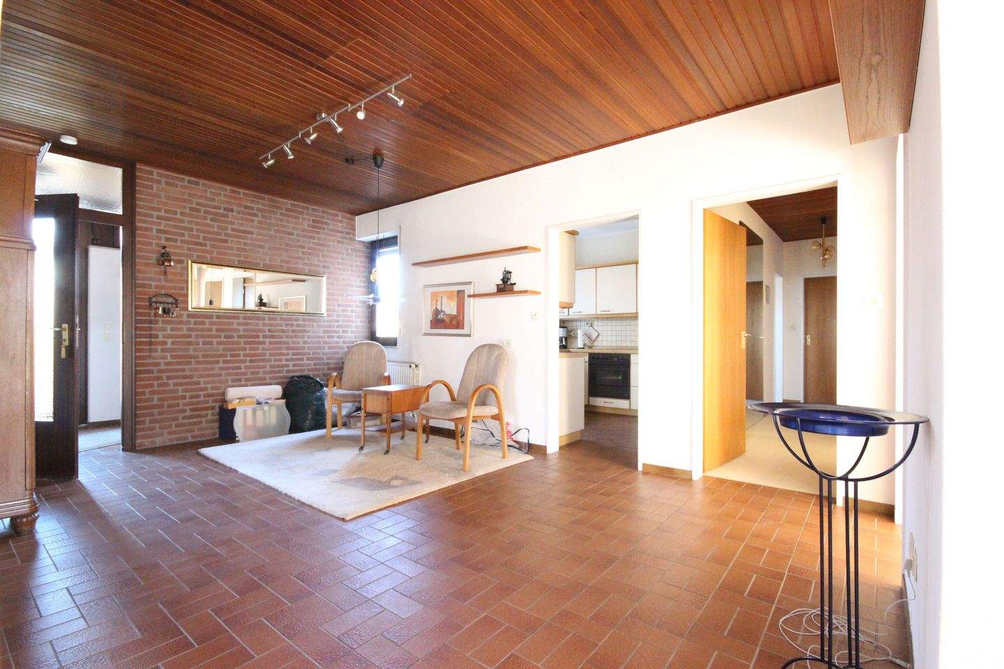 Immobilie in Weyhe - Großzügiges Einfamilienhaus mit Garten, Garage und Kamin in ruhiger Lage von Weyhe-Lahausen - Bild 4