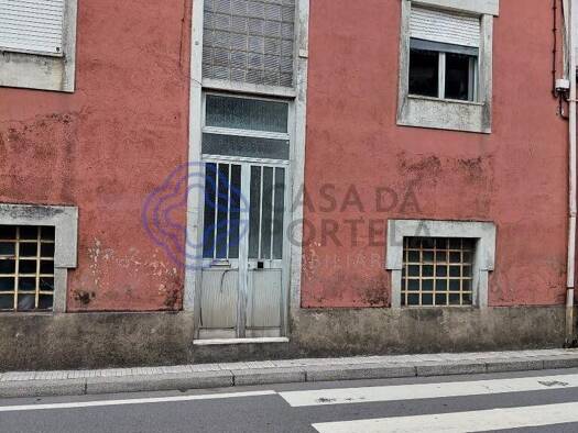 Haus zum Kauf 280.000 € 260 m² 178 m² Grundstück Gondomar (São Cosme), Valbom e Jovim 4420
