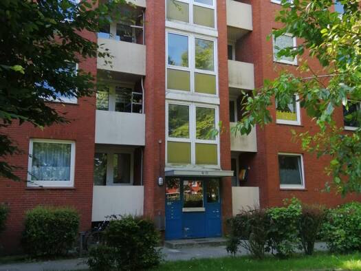 Wohnung zur Miete 680 € 4 Zimmer 88 m² Geschoss 2/4 frei ab sofort Barenburg Emden 26721