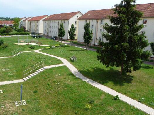 Wohnung zur Miete 392 € 4 Zimmer 70 m² 1. Geschoss Unterföhringer Str. 11 Unterwellenborn 07333