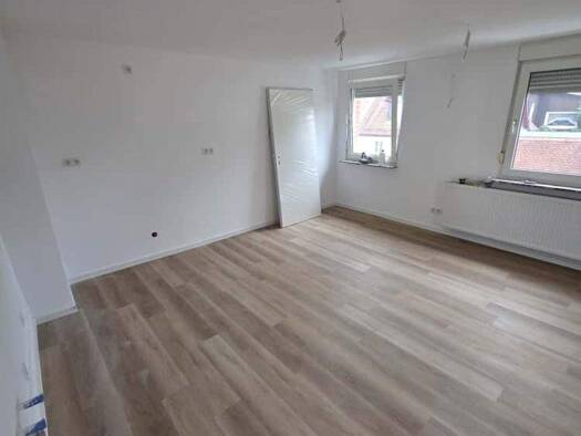Wohnung zur Miete 1.500 € 4 Zimmer 91 m² Naurod Wiesbaden 65207